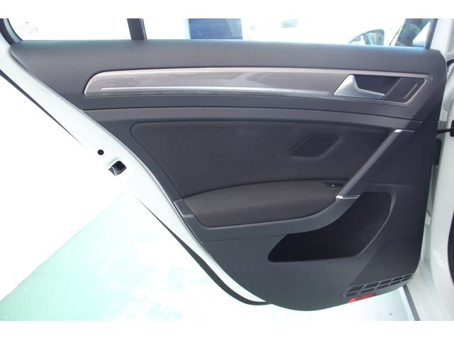 ゴルフオールトラック ＴＳＩ　４モーション　ユーザー様直接買取車両　車検整備付　テクノロジーＰＫＧ　ＤｉｓｃｏｖｅｒＰｒｏナビ　クルーズコントロール　ステアリングヒーター　ＥＴＣ２．０　純正ナビ　バックカメラ（40枚目）