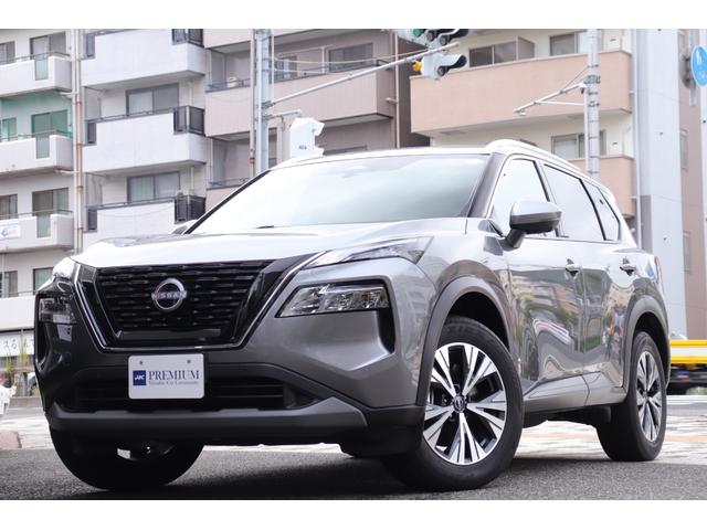 エクストレイル Ｘ　ｅ－４ＯＲＣＥ　車検Ｒ９年９月　５人乗　プロパイロット　アラウンドビューモニター　パワーバックドア　スマートルームミラー　１２．３インチ型純正ナビ　ステアリングヒーター　ＡＣ１００Ｖ　ＬＥＤヘッド　純正１８インチＡＷ（3枚目）