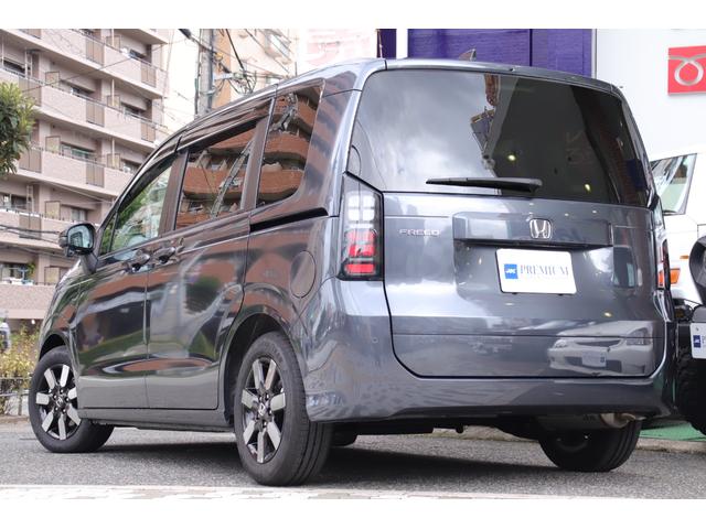 フリード エアー　ＥＸ　ワンオーナーユーザー様直接買取車　禁煙車　ギャザズディスプレイオーディオ　ホンダセンシング　ＡＣＣ　ＢＳＭ　両側パワースライドドア　ビルトインＥＴＣ　前後ドライブレコーダー　シートヒーター（2枚目）
