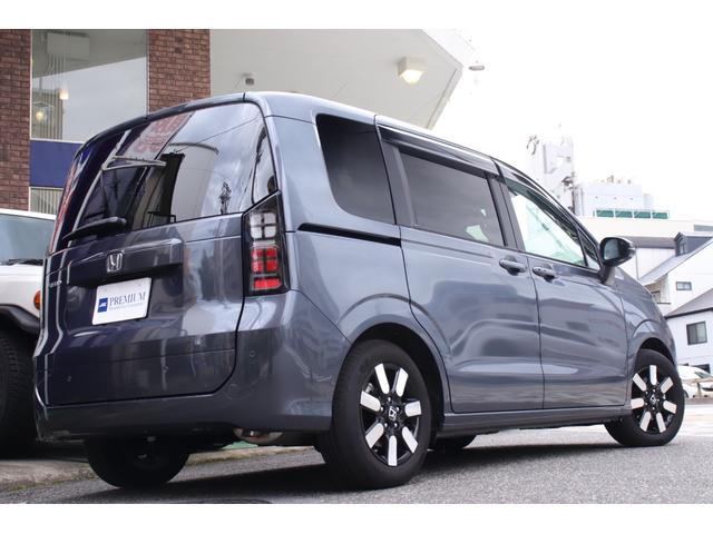 フリード エアー　ＥＸ　ワンオーナーユーザー様直接買取車　禁煙車　ギャザズディスプレイオーディオ　ホンダセンシング　ＡＣＣ　ＢＳＭ　両側パワースライドドア　ビルトインＥＴＣ　前後ドライブレコーダー　シートヒーター（3枚目）