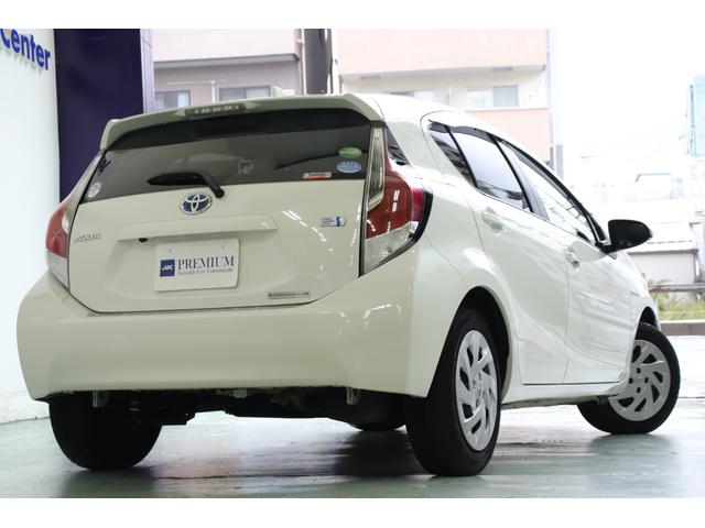 アクア S ワンオーナーユーザー様直接買取車 禁煙車 セーフティセンス LEDヘッドライト・フォグランプ 純正ナビ フルセグTV バックカメラ(4枚目)