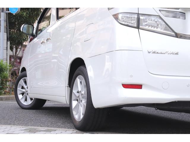 ヴェルファイア ２．４Ｖ　ワンオーナーユーザー様直接買取車　ツインムーンルーフ　メーカーオプションナビ　フルセグＴＶ　バックカメラ　両側パワースライドドア　ＡＣ１００Ｖ　車検Ｒ９年４月（13枚目）