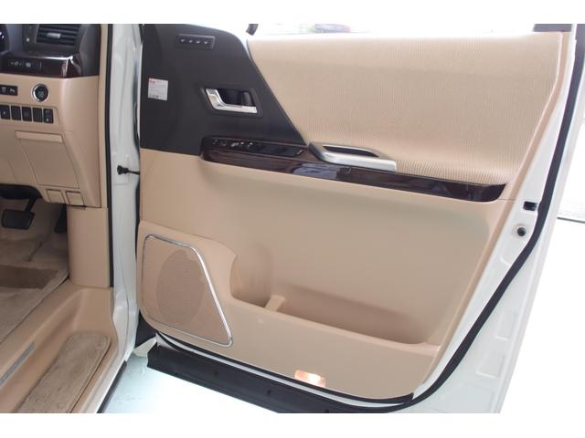 ヴェルファイア ２．４Ｖ　ワンオーナーユーザー様直接買取車　ツインムーンルーフ　メーカーオプションナビ　フルセグＴＶ　バックカメラ　両側パワースライドドア　ＡＣ１００Ｖ　車検Ｒ９年４月（29枚目）