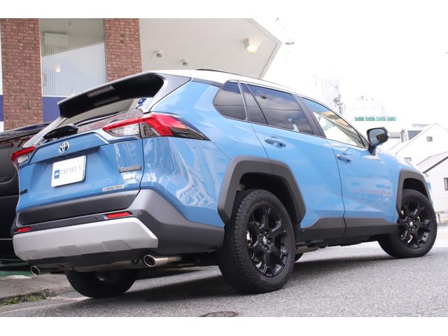 RAV4 ハイブリッドアドベンチャー 法人ワンオーナーユーザー様直接買取車両 禁煙車 パノラマサンルーフ パノラミックビューモニター フルレザーシート BSM LKA セーフティセンス(3枚目)