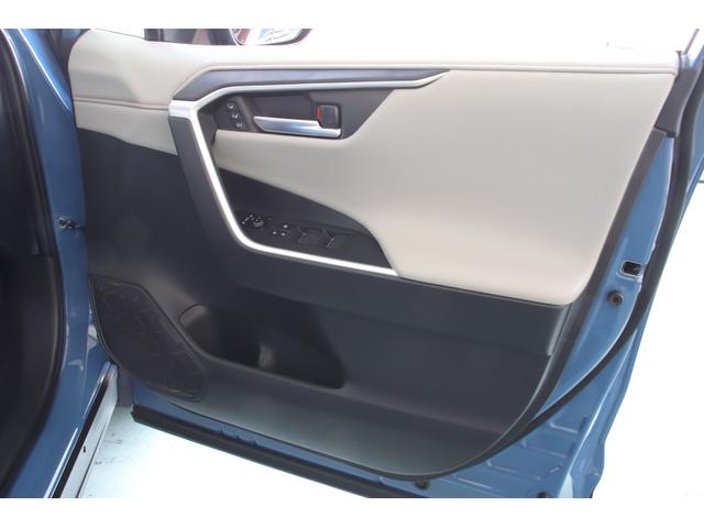 RAV4 ハイブリッドアドベンチャー 法人ワンオーナーユーザー様直接買取車両 禁煙車 パノラマサンルーフ パノラミックビューモニター フルレザーシート BSM LKA セーフティセンス(31枚目)