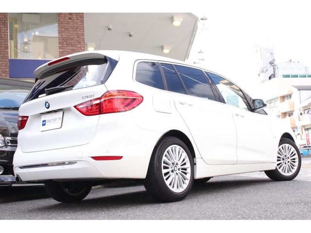 ２シリーズ ２１８ｉグランツアラー　ラグジュアリー　ディーラー整備記録簿　アドバンスドアクティブセーフティＰＫＧ　ドライビングアシスト　コンフォートＰＫＧ　ＨＵＤ　ＡＣＣ　本革シート　コンフォートアクセス　パワーバックドア　ＬＥＤヘッドライト（4枚目）