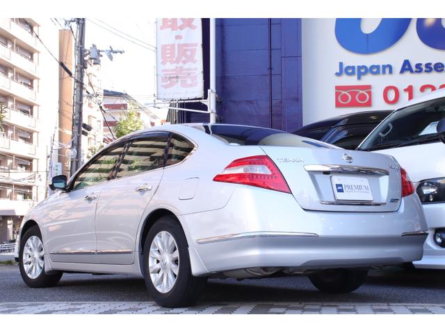 ティアナ 　ワンオーナーユーザー様直接買取　禁煙車　純正ＨＤＤナビ　サイド・バックカメラ　パワーシート　ＥＴＣ　インテリジェントキー（2枚目）