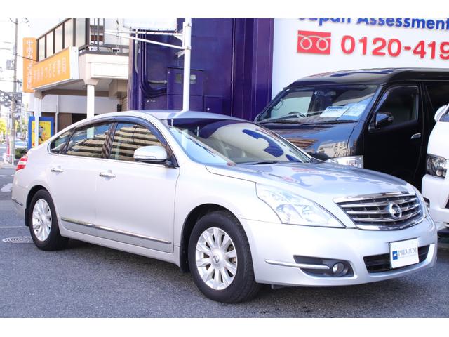 ティアナ 　ワンオーナーユーザー様直接買取　禁煙車　純正ＨＤＤナビ　サイド・バックカメラ　パワーシート　ＥＴＣ　インテリジェントキー（8枚目）