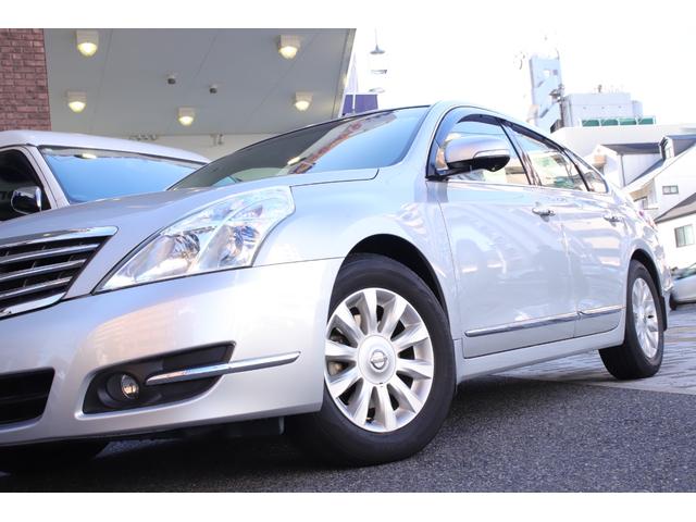 ティアナ 　ワンオーナーユーザー様直接買取　禁煙車　純正ＨＤＤナビ　サイド・バックカメラ　パワーシート　ＥＴＣ　インテリジェントキー（13枚目）