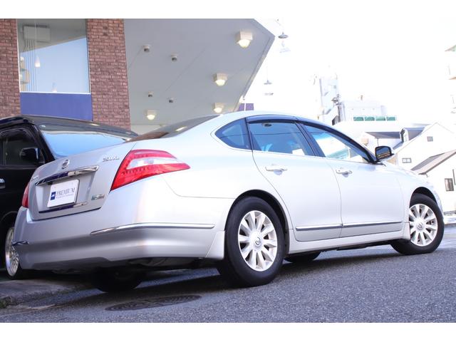 ティアナ 　ワンオーナーユーザー様直接買取　禁煙車　純正ＨＤＤナビ　サイド・バックカメラ　パワーシート　ＥＴＣ　インテリジェントキー（16枚目）