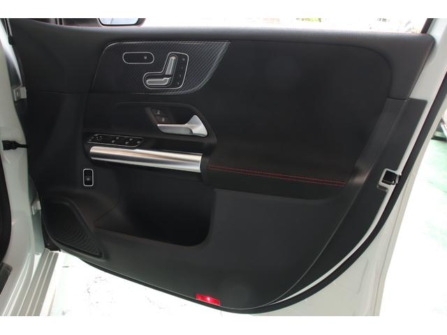 Ｂクラス Ｂ２００ｄ　ＡＭＧライン　ユーザー様直接買取車両　Ｒ２．３．４．５．６．７年整備記録簿　レーダーセーフティＰＫＧ　ナビゲーションＰＫＧ　パワーバックドア　ハーフレザーシート　ＥＴＣ２．０　前後ドライブレコーダー（30枚目）