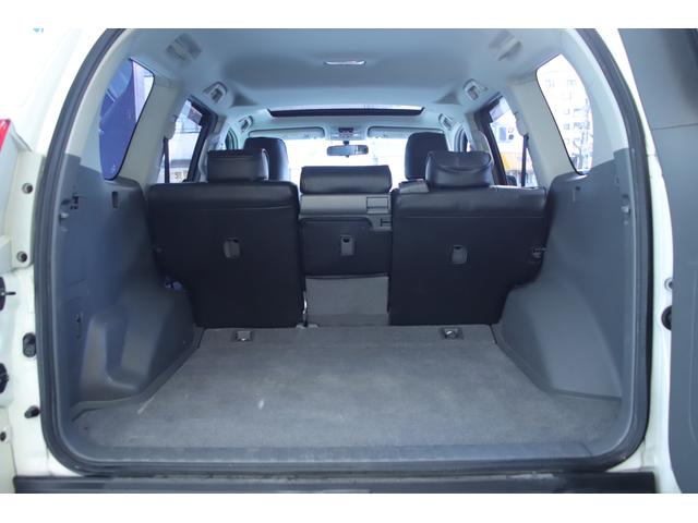 ランドクルーザープラド ＴＸ　車検整備付　ユーザー買取車　サンルーフ　純正ナビ　地デジＴＶ　ルーフレール　バックカメラ　ＥＴＣ　プッシュスタート　スマートキー（34枚目）