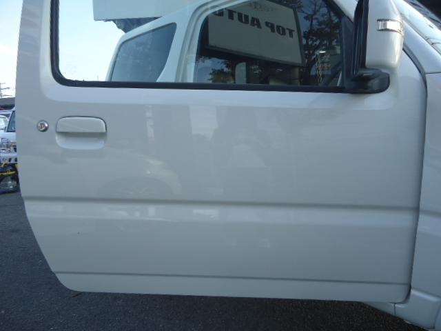 ジムニー クロスアドベンチャーXC 5速MT 4WD ワンオーナー シートヒーター キーレス ETC ハーフレザーシート 背面タイヤ 社外ステンレスマフラー 前後FRPバンパー(12枚目)