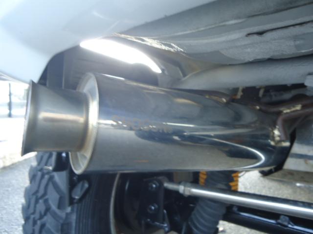 ジムニー クロスアドベンチャーXC 5速MT 4WD ワンオーナー シートヒーター キーレス ETC ハーフレザーシート 背面タイヤ 社外ステンレスマフラー 前後FRPバンパー(26枚目)