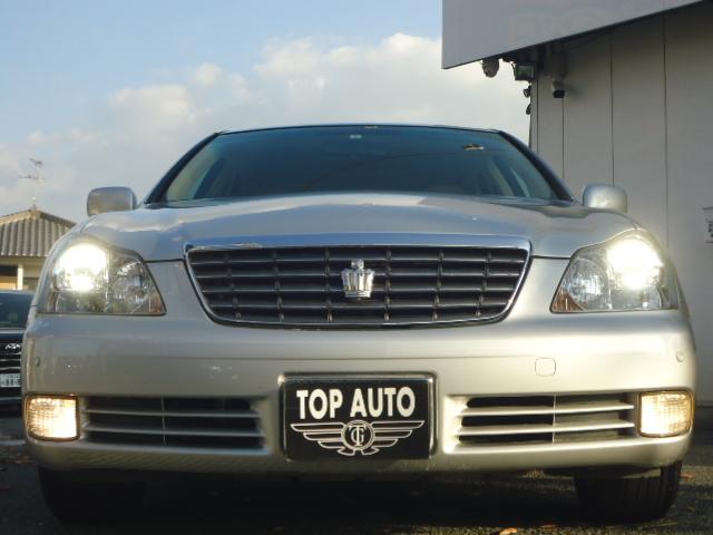 クラウン ロイヤルサルーン　６０ｔｈスペシャルＥＤ　ＨＩＤヘッドライト　ＥＴＣ　スマートキー　純正ナビ（2枚目）