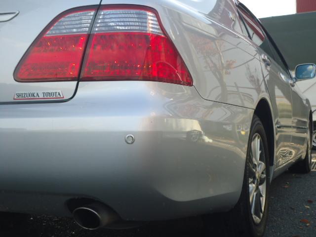 クラウン ロイヤルサルーン　６０ｔｈスペシャルＥＤ　ＨＩＤヘッドライト　ＥＴＣ　スマートキー　純正ナビ（9枚目）