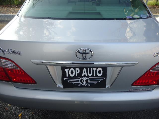 クラウン ロイヤルサルーン　６０ｔｈスペシャルＥＤ　ＨＩＤヘッドライト　ＥＴＣ　スマートキー　純正ナビ（15枚目）