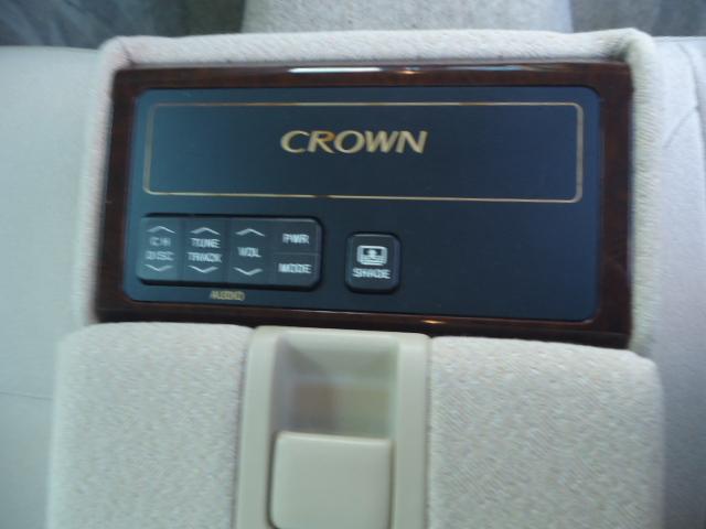 クラウン ロイヤルサルーン　６０ｔｈスペシャルＥＤ　ＨＩＤヘッドライト　ＥＴＣ　スマートキー　純正ナビ（25枚目）