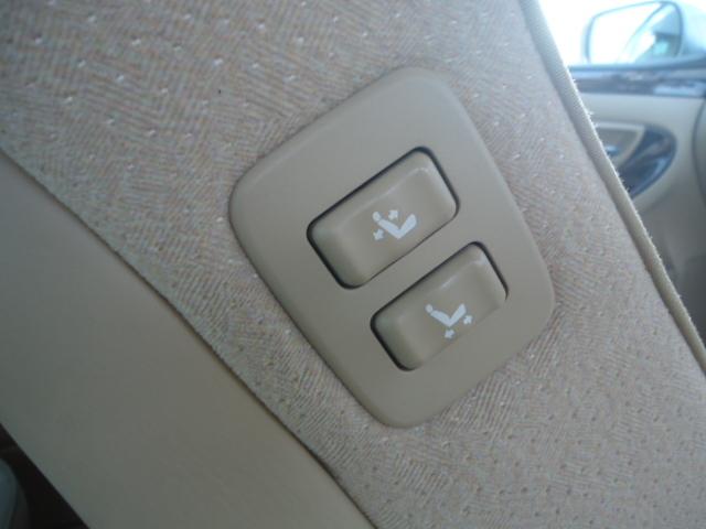 クラウン ロイヤルサルーン　６０ｔｈスペシャルＥＤ　ＨＩＤヘッドライト　ＥＴＣ　スマートキー　純正ナビ（29枚目）