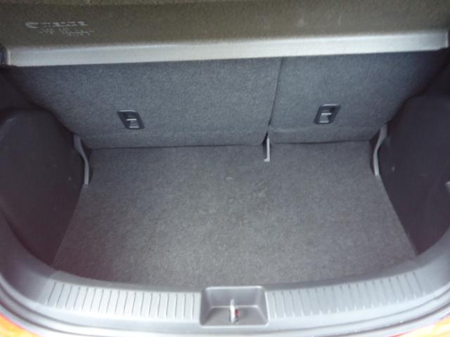 この車についての内外装の状態、仕様、装備等、お気軽にスタッフまでお問い合わせ下さい。お問合せはＴＥＬ０７２１−５２−００５２