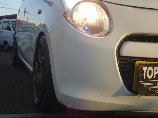 アルト Ｆ　５速ミッション　社外１５インチアルミ　ローダウン　社外マフラー　エアクリ　ナビ　ワンセグＴＶ　ＥＴＣ（6枚目）