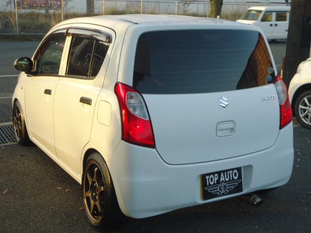 アルト Ｆ　５速ミッション　社外１５インチアルミ　ローダウン　社外マフラー　エアクリ　ナビ　ワンセグＴＶ　ＥＴＣ（16枚目）