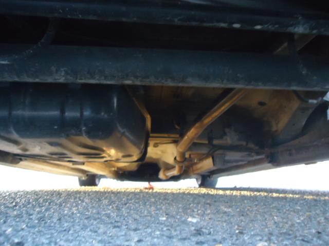 アルト Ｆ　５速ミッション　社外１５インチアルミ　ローダウン　社外マフラー　エアクリ　ナビ　ワンセグＴＶ　ＥＴＣ（34枚目）