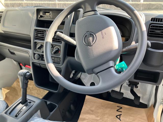 NT100クリッパートラック DX セーフティパッケージ キーレス パワーウィンド 4AT ☆登録済未使用☆(11枚目)