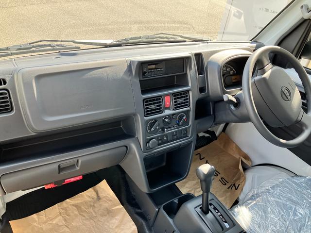 NT100クリッパートラック DX セーフティパッケージ キーレス パワーウィンド 4AT ☆登録済未使用☆(15枚目)