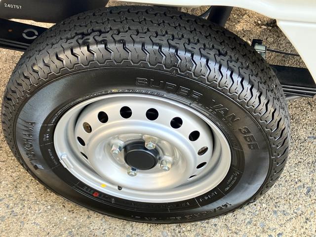 NT100クリッパートラック DX セーフティパッケージ キーレス パワーウィンド 4AT ☆登録済未使用☆(26枚目)