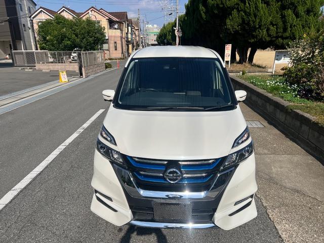 セレナ e-パワー ハイウェイスターV 純正9型ナビ 後席モニター 全周囲カメラ プロパイロット 衝突軽減 両側電動スライドドア 禁煙車 インテリジェントルームミラー LEDヘッド リアオートエアコン パーキングアシスト 純正エアロ(3枚目)