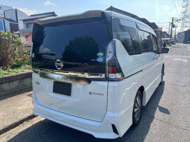 セレナ e-パワー ハイウェイスターV 純正9型ナビ 後席モニター 全周囲カメラ プロパイロット 衝突軽減 両側電動スライドドア 禁煙車 インテリジェントルームミラー LEDヘッド リアオートエアコン パーキングアシスト 純正エアロ(7枚目)