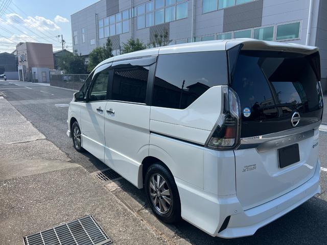 セレナ e-パワー ハイウェイスターV 純正9型ナビ 後席モニター 全周囲カメラ プロパイロット 衝突軽減 両側電動スライドドア 禁煙車 インテリジェントルームミラー LEDヘッド リアオートエアコン パーキングアシスト 純正エアロ(10枚目)