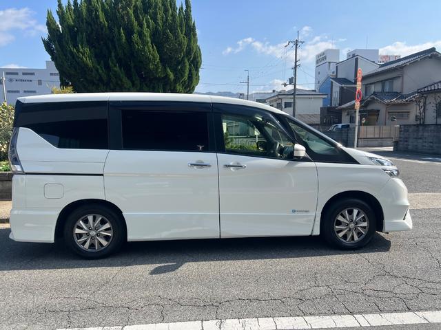 セレナ e-パワー ハイウェイスターV 純正9型ナビ 後席モニター 全周囲カメラ プロパイロット 衝突軽減 両側電動スライドドア 禁煙車 インテリジェントルームミラー LEDヘッド リアオートエアコン パーキングアシスト 純正エアロ(11枚目)