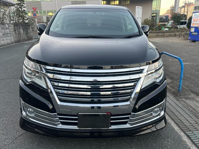 エルグランド ライダー 黒本革シート ライダー・黒革シート・シートヒーター・フリップダウンモニター・パワーバックドア・アラウンドビューモニター・クルーズコントロール・エアロ・両側パワースライドドア・(32枚目)