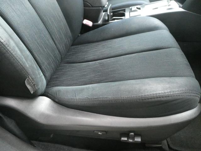 レガシィツーリングワゴン ２．５ｉアイサイト　Ｓパッケージ　アイサイトバージョン２　検査８年７月　令和７年製　ＢＳタイヤ　ドライブレコーダー　ＬＥＤデイライト（6枚目）