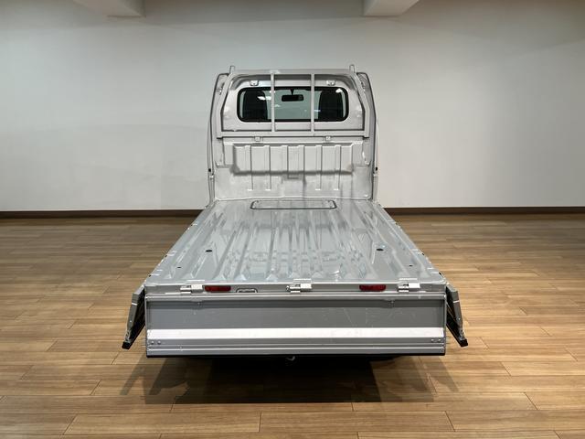 キャリイトラック KCエアコン・パワステ 1年間距離無制限まごころ保証付き/車検整備受渡し/走行1.4万キロ/2WD/オートマチック/エアコン/パワーステアリング/AM/FMラジオ/(15枚目)