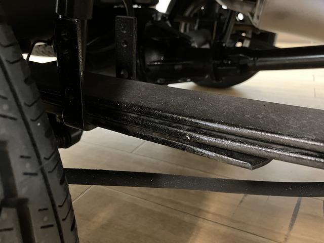 キャリイトラック KCエアコン・パワステ 1年間距離無制限まごころ保証付き/車検整備受渡し/走行1.4万キロ/2WD/オートマチック/エアコン/パワーステアリング/AM/FMラジオ/(33枚目)