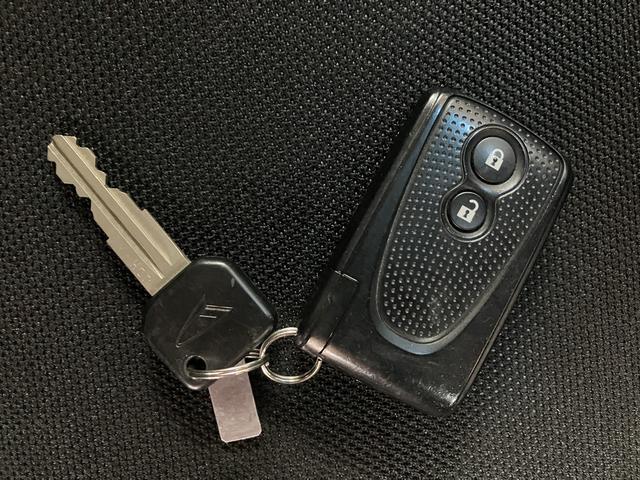 ムーヴ カスタム X ダイハツ認定中古車 1年間距離無制限保証/ディスチャージヘッドランプ/ダイハツ正規ディーラー/オートエアコン/プッシュボタンスタート/純正アルミホイール/キーフリーシステム/アイドリングストップ(11枚目)