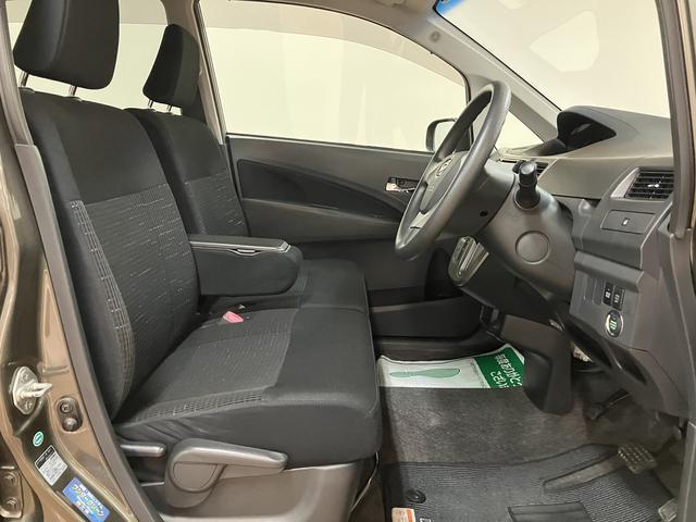 ムーヴ カスタム X ダイハツ認定中古車 1年間距離無制限保証/ディスチャージヘッドランプ/ダイハツ正規ディーラー/オートエアコン/プッシュボタンスタート/純正アルミホイール/キーフリーシステム/アイドリングストップ(20枚目)