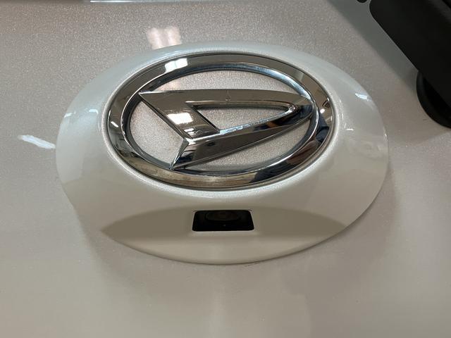 ムーヴ カスタム　Ｘリミテッド　ナビゲーション（ワンセグ対応）　バックカメラ　ディスチャージヘッドライト　キーフリーシステム　プッシュスタート　ダイハツ認定中古車　１年間走行距離無制限保証（21枚目）