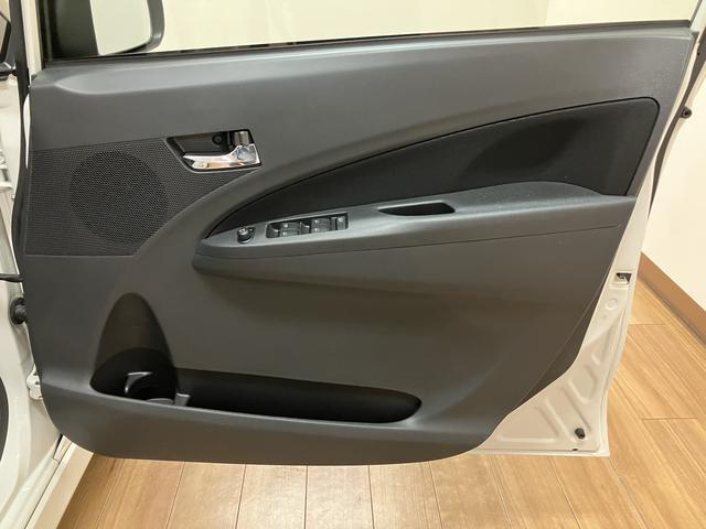 ムーヴ カスタム　Ｘリミテッド　ナビゲーション（ワンセグ対応）　バックカメラ　ディスチャージヘッドライト　キーフリーシステム　プッシュスタート　ダイハツ認定中古車　１年間走行距離無制限保証（37枚目）