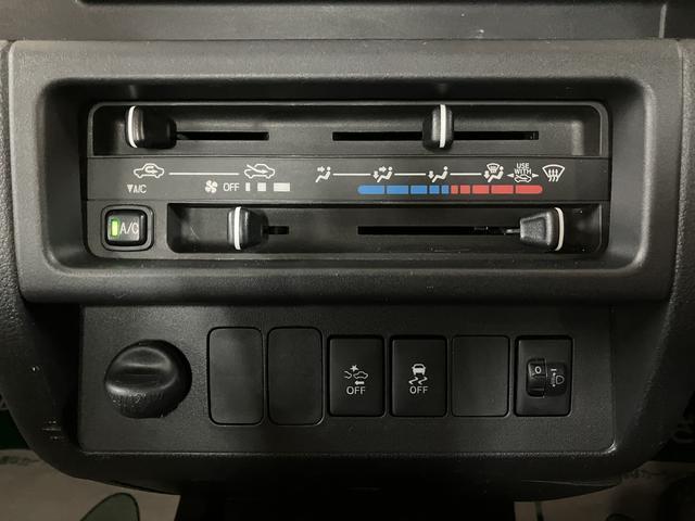 ハイゼットトラック スタンダードＳＡＩＩＩｔ　１年間距離無制限保証／４速オートマチック／衝突軽減ブレーキ／ダイハツ認定中古車／エアコン／パワーステアリング／ＡＭ／ＦＭラジオ／車検整備付き（5枚目）