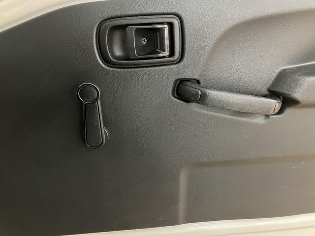ハイゼットトラック スタンダードＳＡＩＩＩｔ　１年間距離無制限保証／４速オートマチック／衝突軽減ブレーキ／ダイハツ認定中古車／エアコン／パワーステアリング／ＡＭ／ＦＭラジオ／車検整備付き（11枚目）
