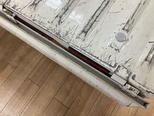 ハイゼットトラック スタンダードＳＡＩＩＩｔ　１年間距離無制限保証／４速オートマチック／衝突軽減ブレーキ／ダイハツ認定中古車／エアコン／パワーステアリング／ＡＭ／ＦＭラジオ／車検整備付き（30枚目）