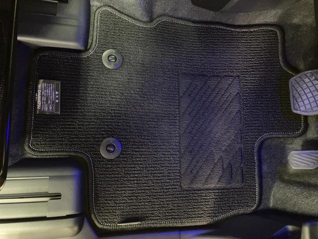 タント ファンクロスターボ　１０インチナビ／全方位カメラ／ドラレコ　１０インチナビ　全方位カメラ　ナビ連動型前後ドライブレコーダー　ＥＴＣ車載器　ターボ　ＬＥＤヘッドライト　両側電動スライドドア　オーバーヘッドコンソール　シートヒーター　プッシュスタート　認定中古車（29枚目）