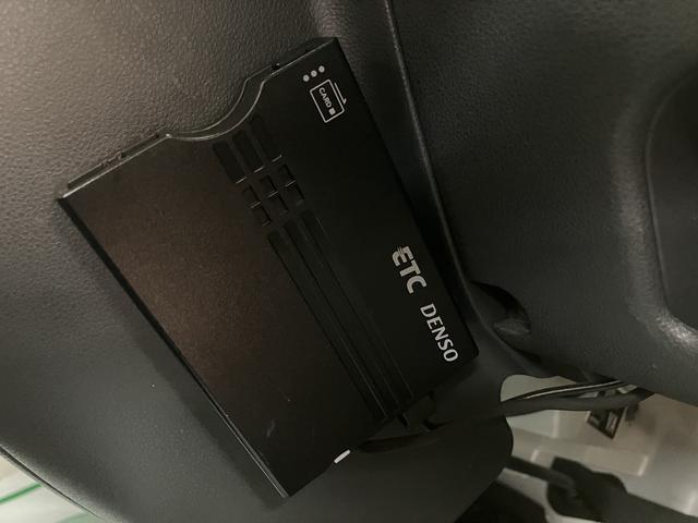 ハイゼットカーゴ スペシャル　ナビゲーション（Ｂｌｕｅｔｏｏｔｈ対応）　ＥＴＣ車載器　エアコン　パワーステアリング　４速オートマチック　ハイルーフ　１年間走行距離無制限保証　車検整備付き（6枚目）