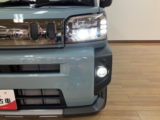 タフト Ｇターボ　ダーククロムベンチャー　令和７年式・届出済未使用車　Ｒ７年式届出済未使用車　ターボ　スカイフィールトップ　ダークメッキフードガーニッシュ・バックドアガーニッシュ　バックカメラ　ＬＥＤヘッドライト　スマートキー　プッシュスタート　シートヒーター（10枚目）