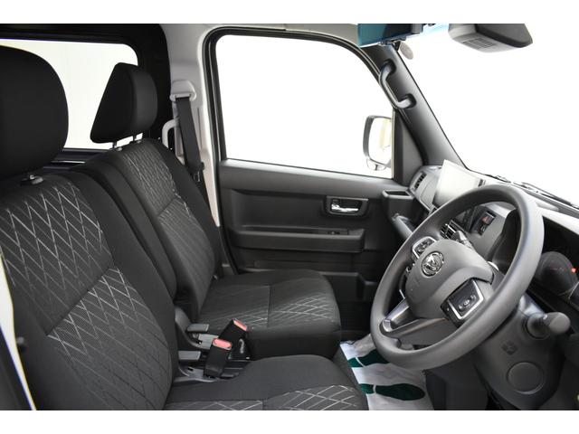 アトレー RS 4WD/CVT/HARDCARGO/カスタムベース車両/届出済未使用車/ブラック(21枚目)