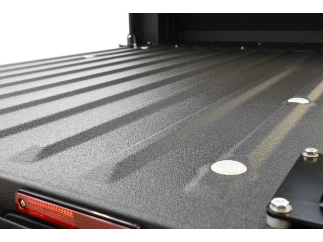 ハイゼットトラック ジャンボエクストラ MT/4WD/HARDCARGOコンプリートカー/ランクル70ベージュ&ラプター塗装/届出済未使用車(18枚目)